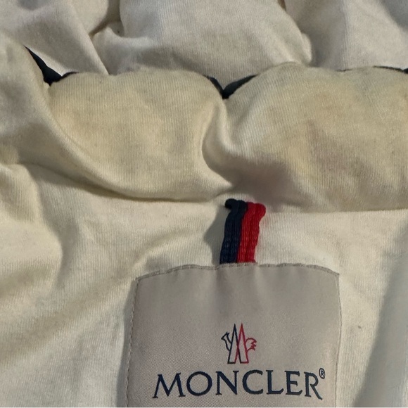 MONCLER Toddler Girl Down Coat 🔥 - Picture 4 of 7